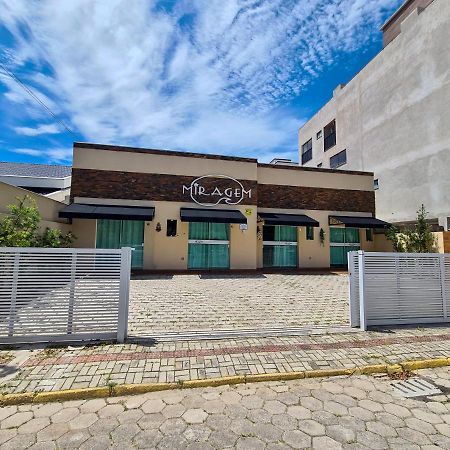 Miragem De Bombinhas Duo Apartment Exterior photo
